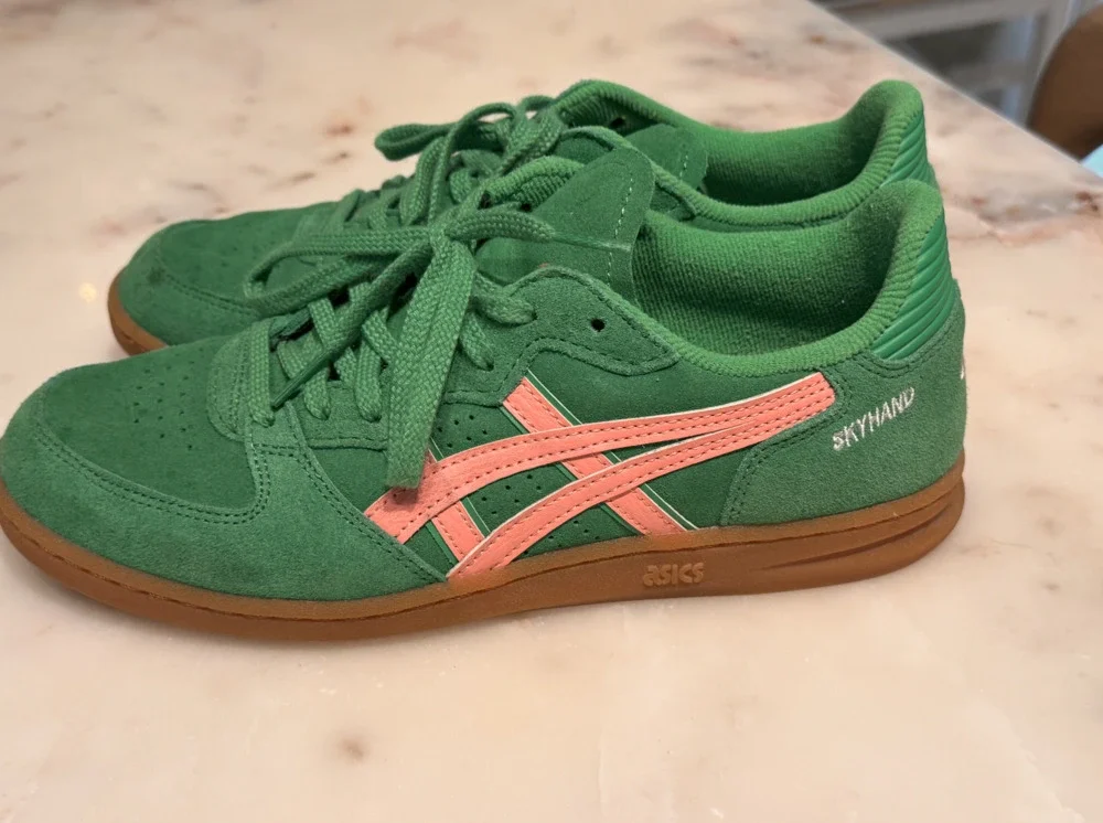 Asic Skyhand, Kelly Green & Pink | Like New! Women's 8.5